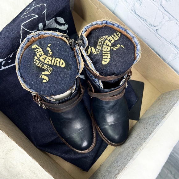 🚫SOLD! NIB/NWT($295)🤩 |•FREEBIRD🦅BY STEVEN•| CRUE Navy Multi Strappy Wrap Boo - Picture 8 of 16